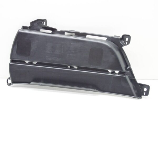 95B121334DOK1 - Porsche Macan 95b.2 air guide panel front right closed 95B121334DOK1