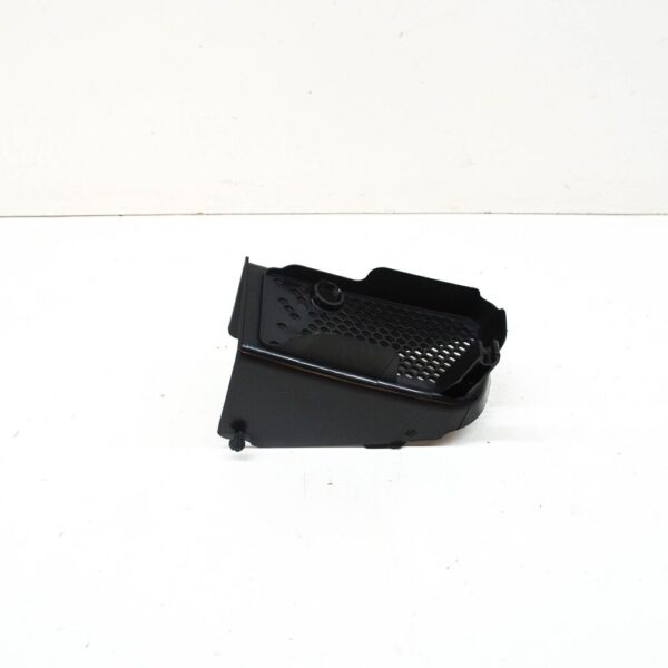 95B121700F1E0 - Porsche Macan 95b radiator air duct front right 95B121700F1E0 NEW ORIGINAL