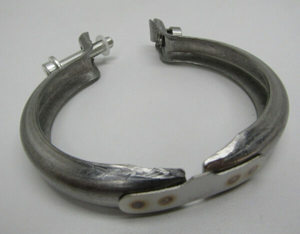 95B253725B - Porsche Macan 95b catalyst clamp 95B253725B NEW ORIGINAL