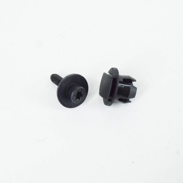95B805163A - Porsche Macan 95b radiator mount spray protection clip 95B805163A NEW original