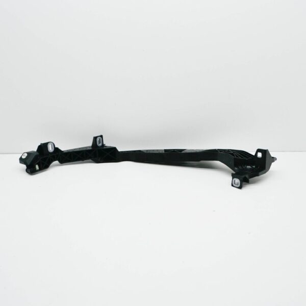95B807890F - Porsche Macan 95B guide piece front right bracket 95B807890F 2014 NEW