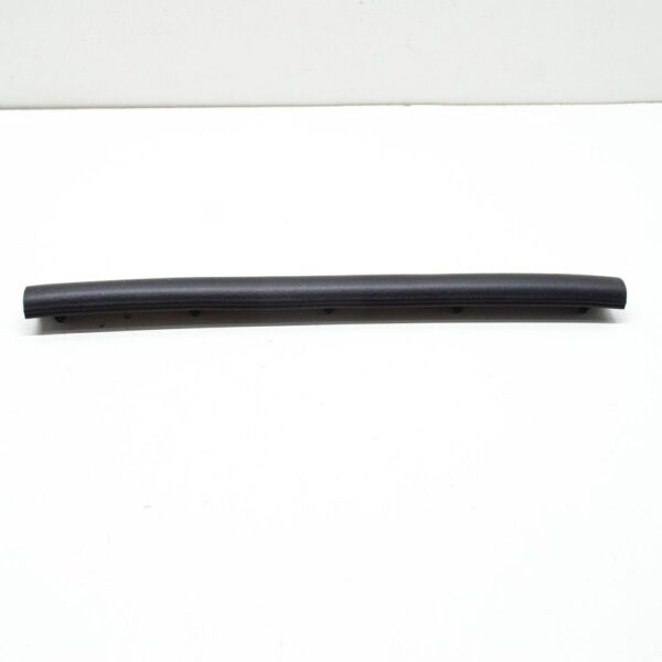 95B823727A - Porsche Macan Dront bonnet gasket 95B823727A new original