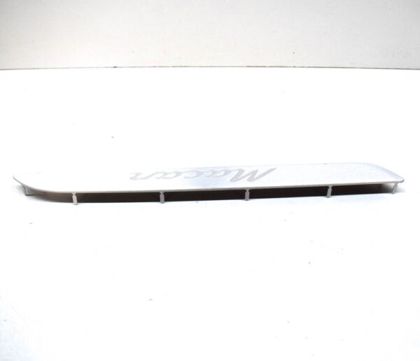95B853468T - Porsche Macan Mk2 Front Right Rocker Panel Sill Trim 95B853468T NEW GENUINE