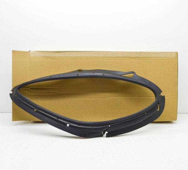 95B941323E - Porsche Macan 95B front left headlight gasket rubber 95B941323E new genuine