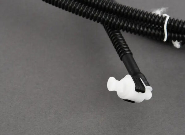 95B955960A - Porsche Macan 95b windshield wash hose 95B955960A new original