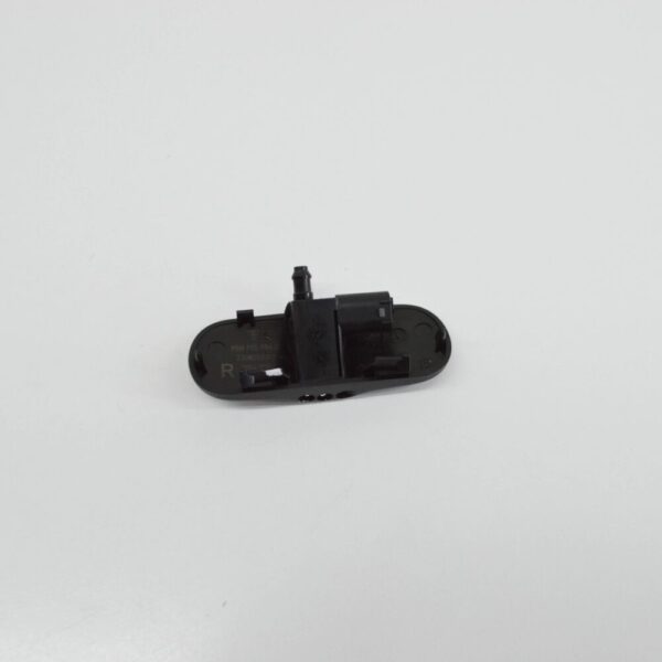 95B955986C - PORSCHE MACAN MK2 FRONT RIGHT WINDSCREEN NOZZLE JET 95B955986C GENUINE