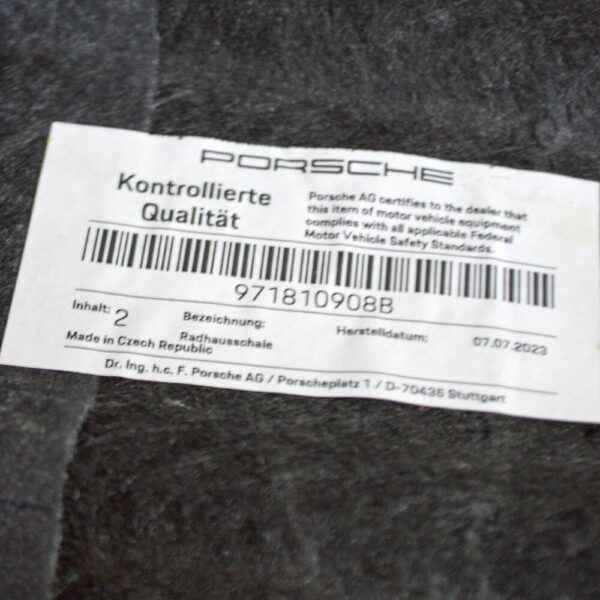 971810908B - Porsche Panamera 971 Wheel Running Trim Front Right Rear 971810908B NEW