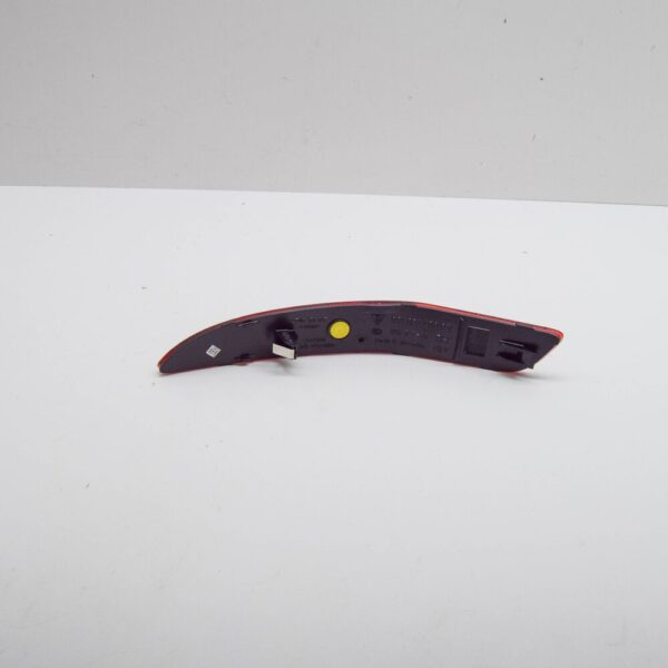 99163148802 - Porsche 911 991 Rear Right Bumper Reflector 99163148802 New Genuine
