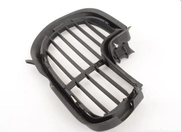 9965055630101C - Porsche 911 996 Carrera bumper grille front left 9965055630101C, original
