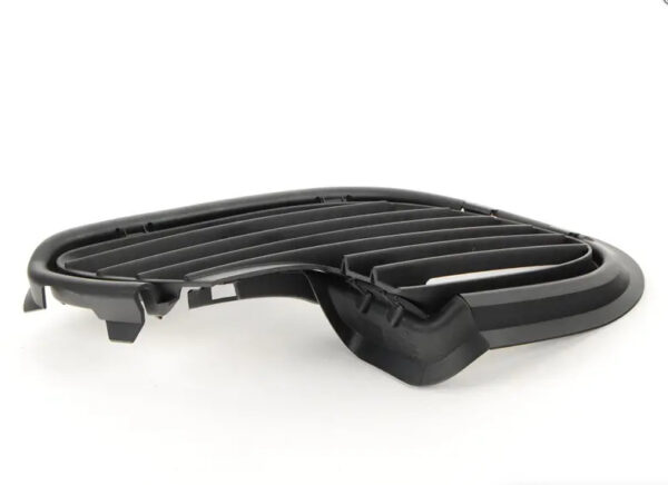 9965055640101C - Porsche 911 996 bumper intake grille front right 9965055640101C NEW