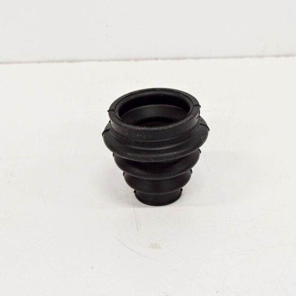 99733229300 - PORSCHE 911 991 Inner Rear Boot Joint 99733229300 NEW