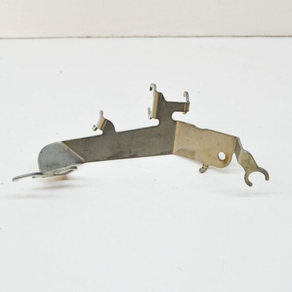 9P1611846A - Porsche 718 Boxster 982 Brake Hydraular Line Mount Front Right 9P1611846A