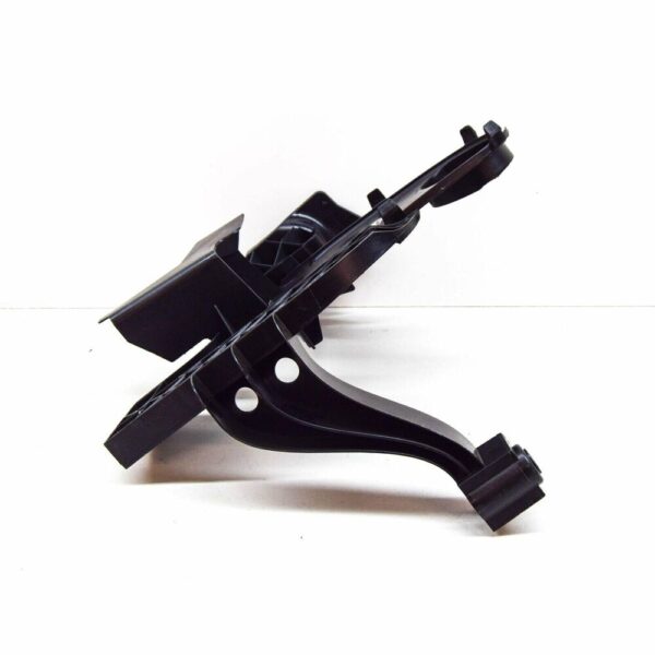 2H6807708 - Volkswagen Amarok S6 Front Right Bumper Bracket Locking Plate Genuine