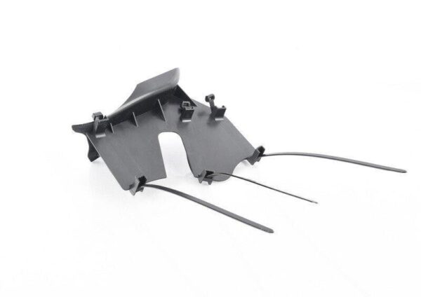 8V0407812 - Audi RS3 ventilation duct for ventilation of the right brake disc Ori