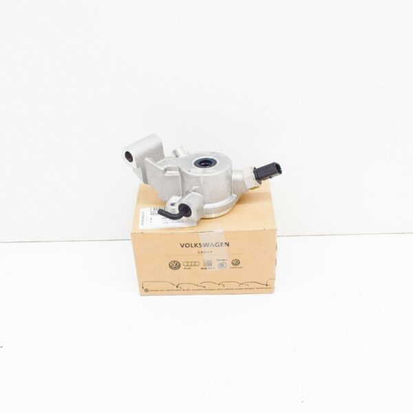 02J301231B - NEW VOLKSWAGEN BEETLE 9C SHIFT ROD SELECTOR HOUSING 02J301231B ORIGINAL