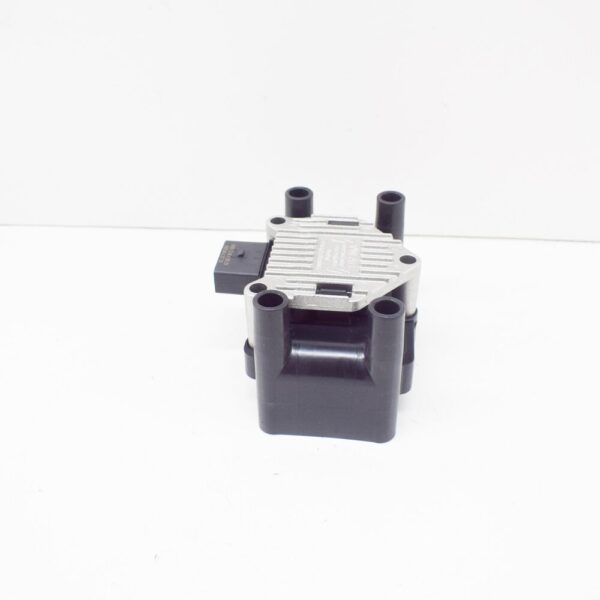 032905106F - VOLKSWAGEN GOLF MK4 ignition coil package 032905106F NEW REAL