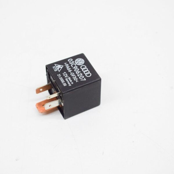 03C906207 - NEW VW GOLF MK5 CURRENT MEASUREMENT RELAY LOCATION/CODE SENSOR 03C906207