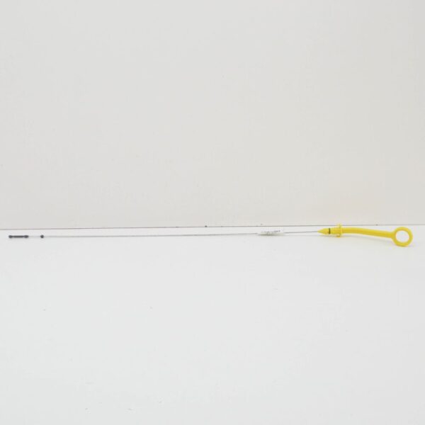 03L115611R - NEW VW CRAFTER 30-35 MINIBUS / PASSENGER 2E OIL DIP STICK 03L115611R ORIGINAL