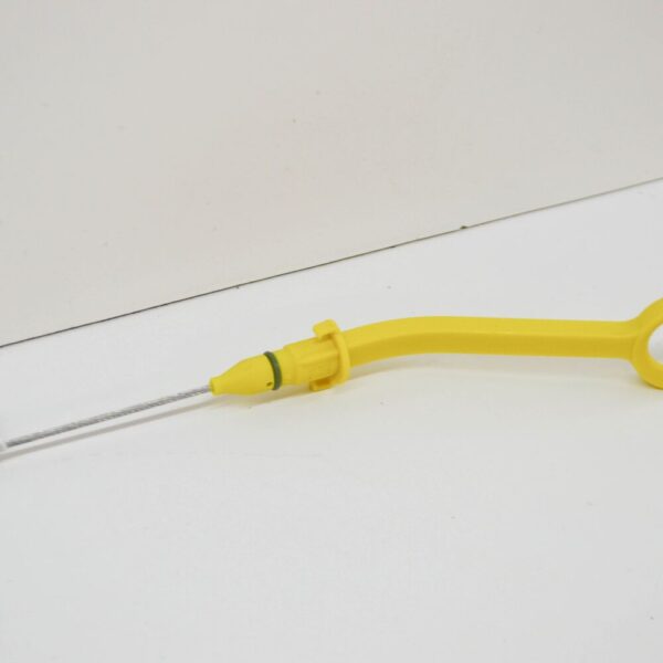 03L115611R - NEW VW CRAFTER 30-35 MINIBUS / PASSENGER 2E OIL DIP STICK 03L115611R ORIGINAL