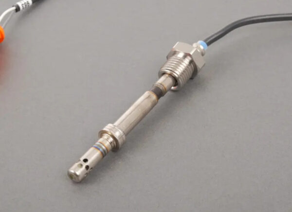 03L906088ES - NEW VW PASSAT B8 EXHAUST GAS TEMPERATURE SENSOR 03L906088ES ORIGINAL