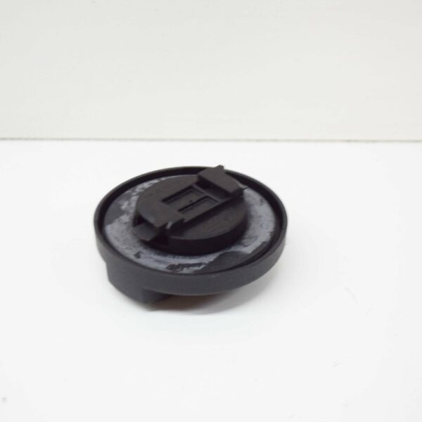 04E103485B - NEW VOLKSWAGEN ARTEON OIL FILLER END CAP 04E103485B ORIGINAL