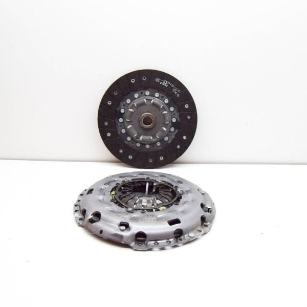 04L141015 - VW PASSAT ALLTRACK B8 3G5 clutch set 04L141015 NEW