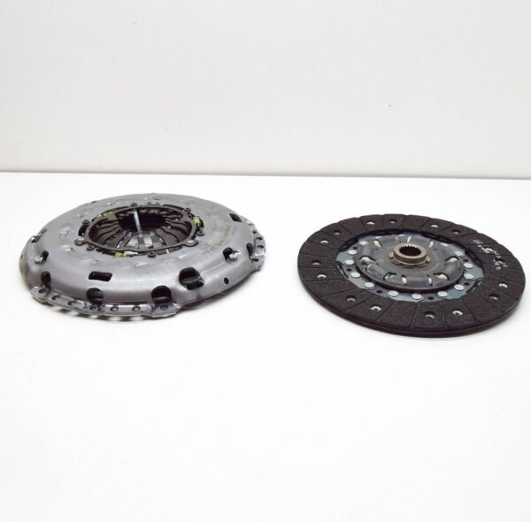 04L141015 - VW PASSAT ALLTRACK B8 3G5 clutch set 04L141015 NEW