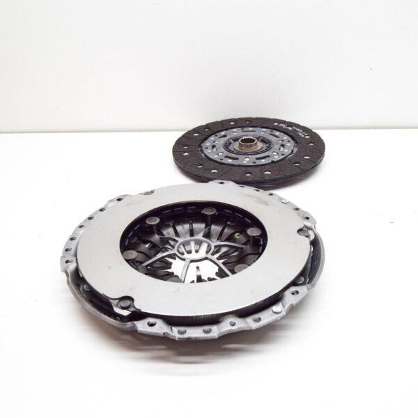 04L141015 - VW PASSAT ALLTRACK B8 3G5 clutch set 04L141015 NEW