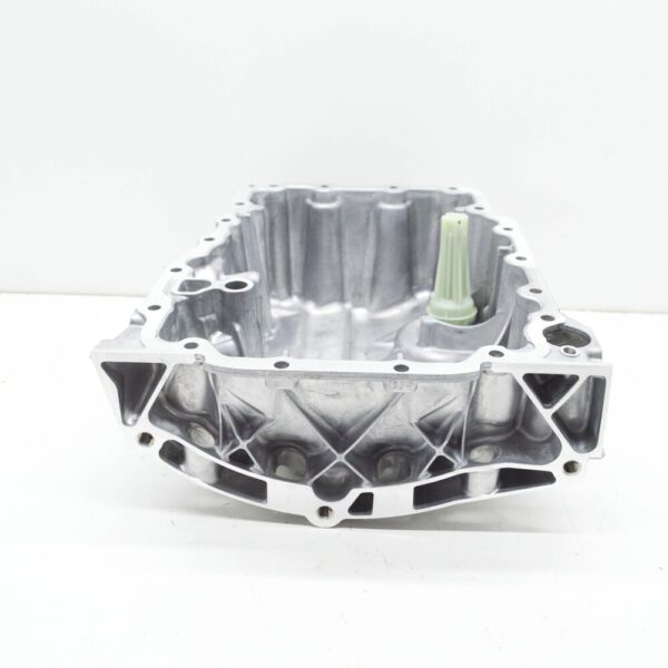 05C103601D - NEW VOLKSWAGEN T-ROC A11 CRANKCASE OIL SUMP 05C103601D ORIGINAL