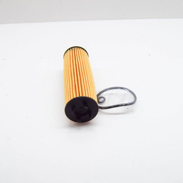 05L115562A - VW Arteon Oil Filter Element With Gasket 05L115562A NEW GENUINE