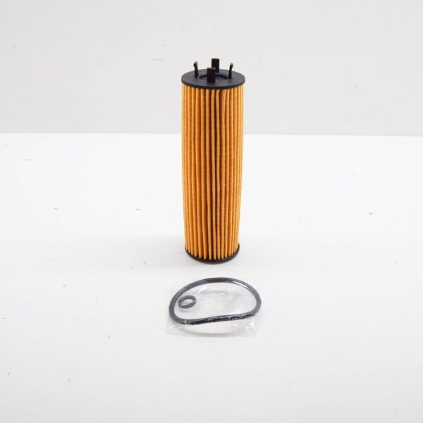 05L115562A - VW Arteon Oil Filter Element With Gasket 05L115562A NEW GENUINE