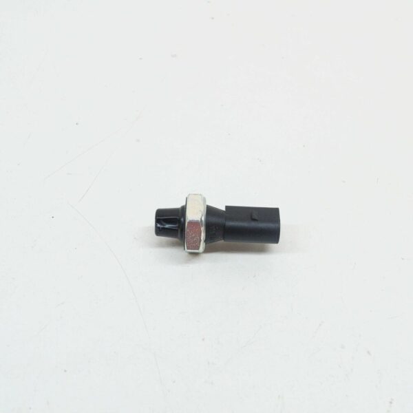 06A919081J - NEW VOLKSWAGEN EOS OIL PRESSURE SWITCH SENSOR 06A919081J 20TFSI ORIGINAL