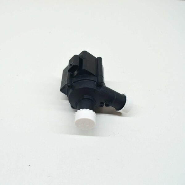 06H121601M - NEW VW BUG A5 COOLANT PUMP 06H121601M ORIGINAL