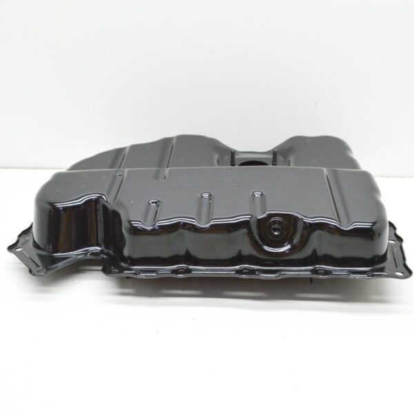 06K103600AF - NEW VOLKSWAGEN ARTEON 3H7 ENGINE OIL PAN SUMP LOWER PART 06K103600AF ORIGINAL