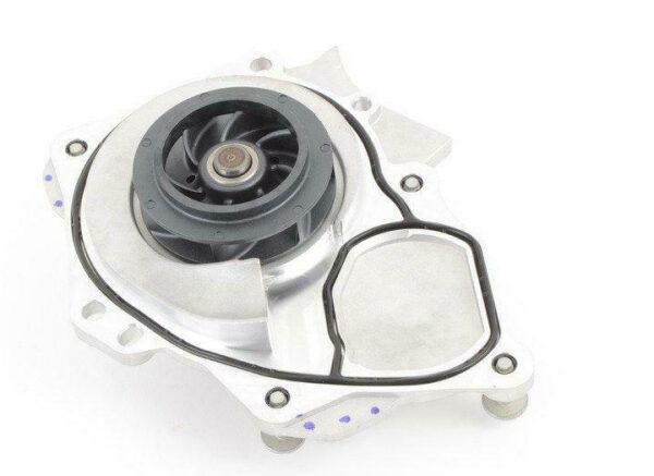 06K121011C - NEW VOLKSWAGEN BEETLE A5 ENGINE WATER PUMP 06K121011C ORIGINAL