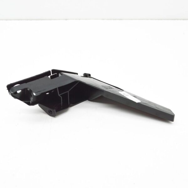 17A807184 - NEW VOLKSWAGEN JETTA MK7 FRONT RIGHT BUMPER BRACKET 17A807184 ORIGINAL
