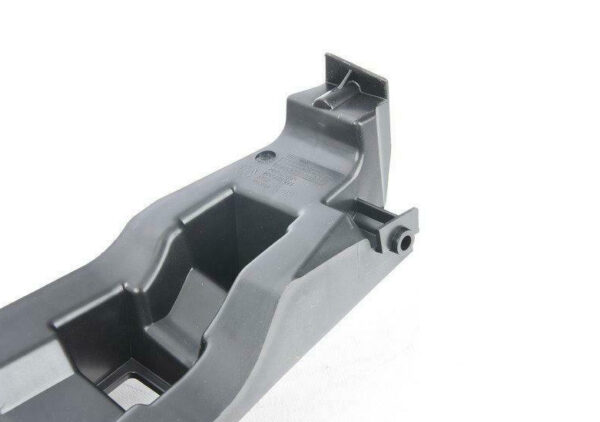 17A807376 - NEW VOLKSWAGEN JETTA A7 REAR RIGHT BUMPER GUIDE PIECE 17A807376 ORIGINAL