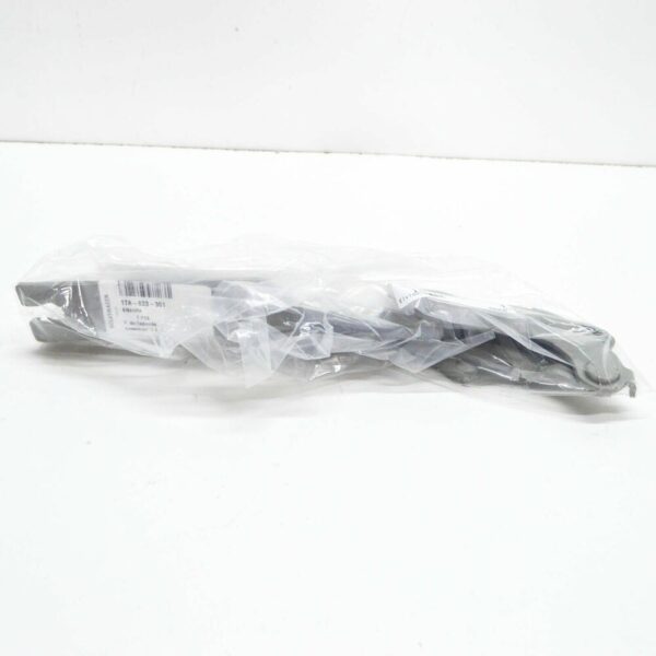 17A823301 - NEW VOLKSWAGEN JETTA MK7 A7 FRONT LEFT BONNET HINGE 17A823301 ORIGINAL
