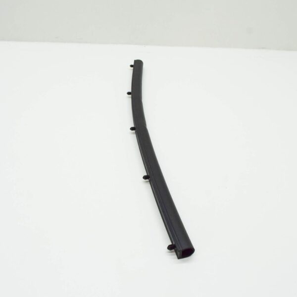 17A823707 - NEW VOLKSWAGEN JETTA MK7 FRONT LEFT BONNET HOOD SEAL 17A823707 ORIGINAL