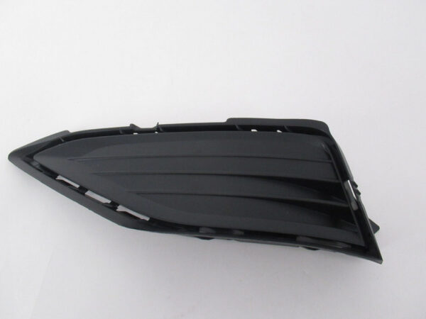 17A8536659B9 - NEW VOLKSWAGEN JETTA A7 MK7 FRONT LEFT BUMPER GRILLE 17A8536659B9