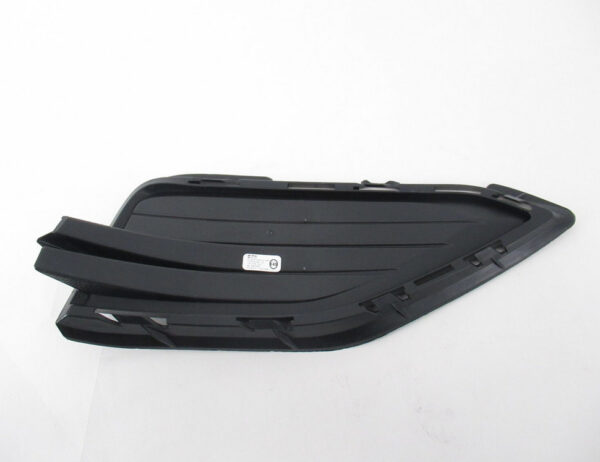 17A8536659B9 - NEW VOLKSWAGEN JETTA A7 MK7 FRONT LEFT BUMPER GRILLE 17A8536659B9