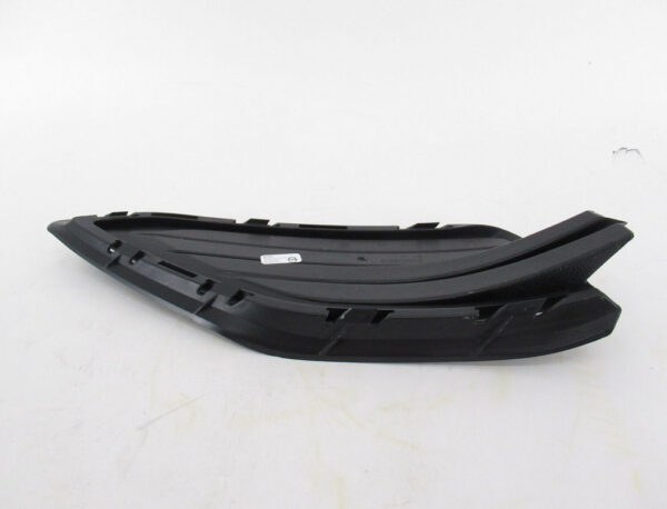 17A8536669B9 - NEW VOLKSWAGEN JETTA A7 MK7 FRONT RIGHT BUMPER GRILLE 17A8536669B9