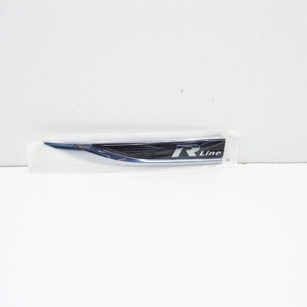 17A853688FDPJ - VW JETTA MK7 A7 Front Wing Left Manufacturer Badge 17A853688FDPJ NEW