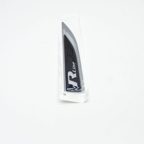 17A853688GDPJ - NEW VW JETTA MK7 WING RIGHT MANUFACTURER BADGE R-LINE 17A853688GDPJ