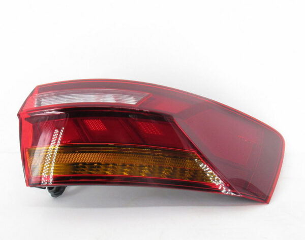 17A945096A - NEW VOLKSWAGEN JETTA A7 MK7 REAR RIGHT TAISLIGHT 17A945096A ORIGINAL
