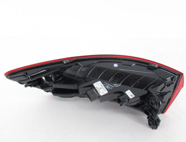 17A945096A - NEW VOLKSWAGEN JETTA A7 MK7 REAR RIGHT TAISLIGHT 17A945096A ORIGINAL