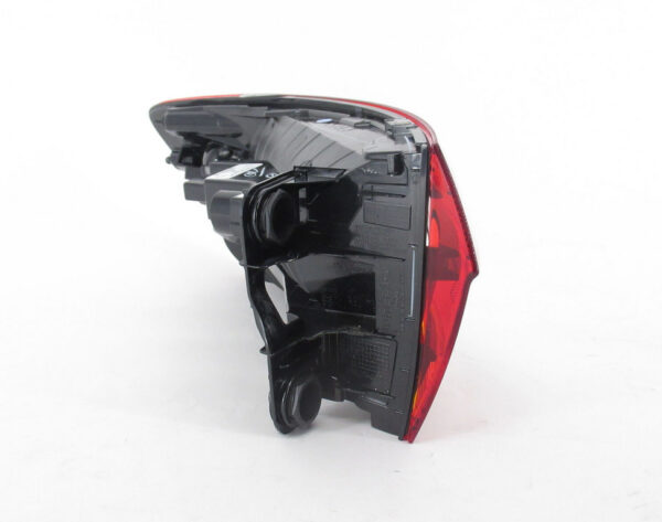 17A945096A - NEW VOLKSWAGEN JETTA A7 MK7 REAR RIGHT TAISLIGHT 17A945096A ORIGINAL