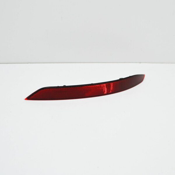17A945105 - NEW VOLKSWAGEN JETTA A7 MK7 REAR LEFT BUMPER REFLECTOR 17A945105