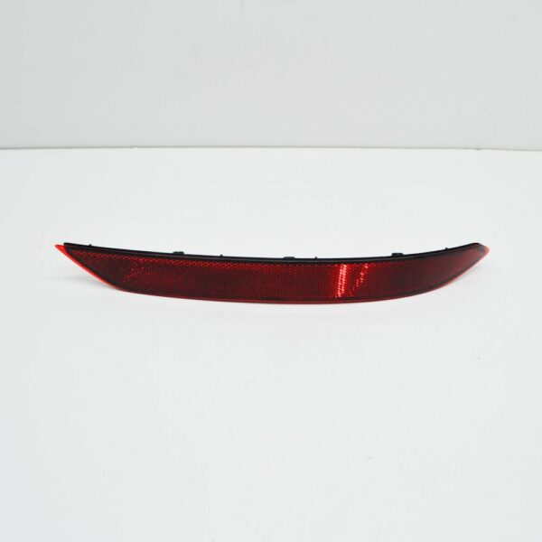 17A945106 - NEW VOLKSWAGEN JETTA MK7 REAR RIGHT BUMPER REFLECTOR 17A945106