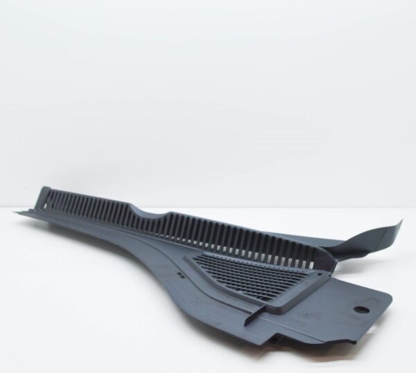 17B819403A9B9 - NEW VOLKSWAGEN JETTA A7 MK7 FRONT LEFT COWL GRILLE 17B819403A9B9 ORIGINAL